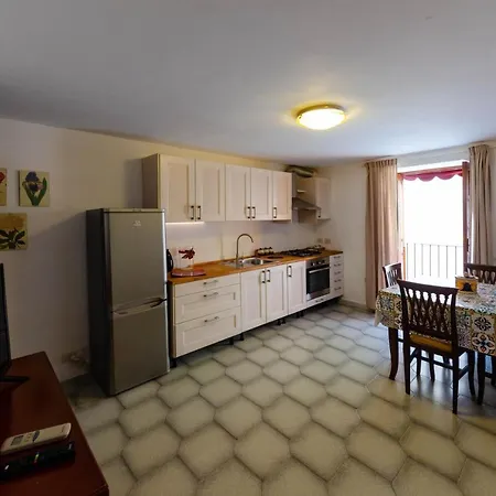 Апартаменты A Due Passi Dal Duomo Con Cucina *